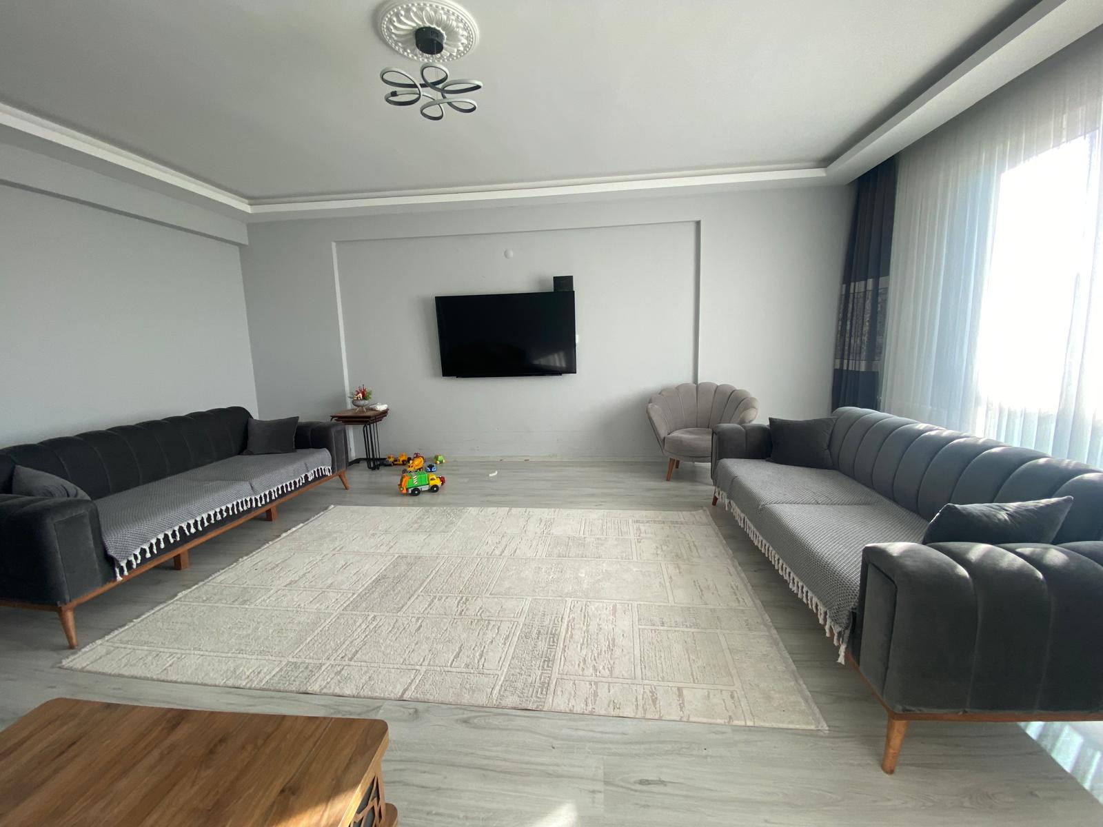 FATİH MAH. AYGÜZEL SİTESİNE 1. KAT 3+1 ACİL SATILIK DAİRE
